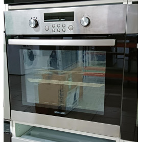 FOUR SAMSUNG NV66F2733BS
